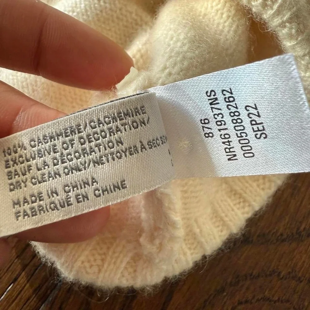 Nordstrom Cashmere Cream Knit Beanie w/ Fur Pom